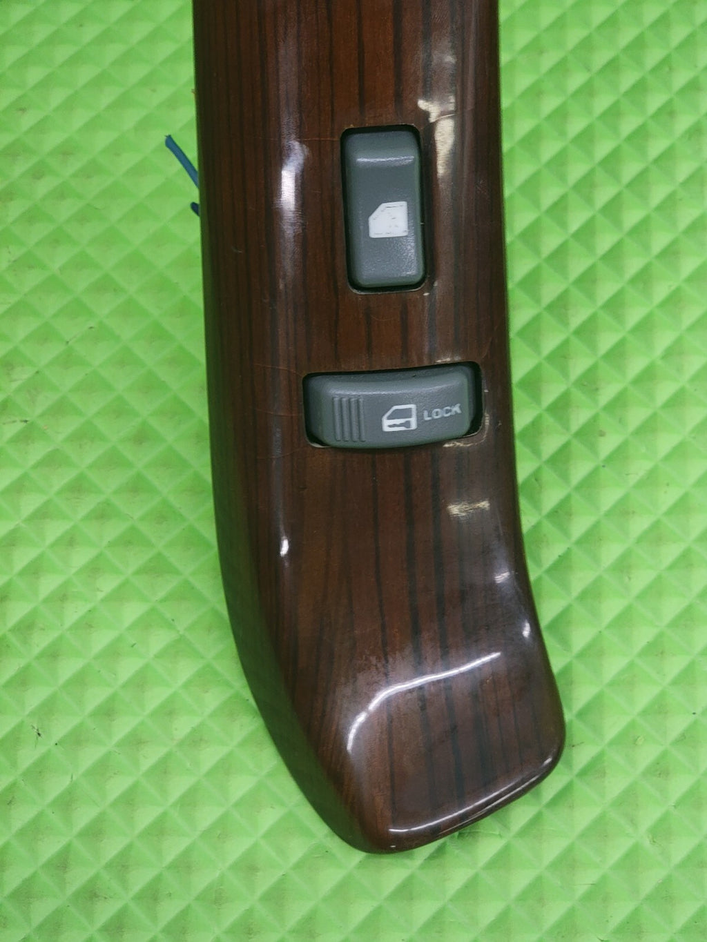 🔥99-00 Cadillac Escalade Passenger Side W/ Window Lock Control OEM woodgrain