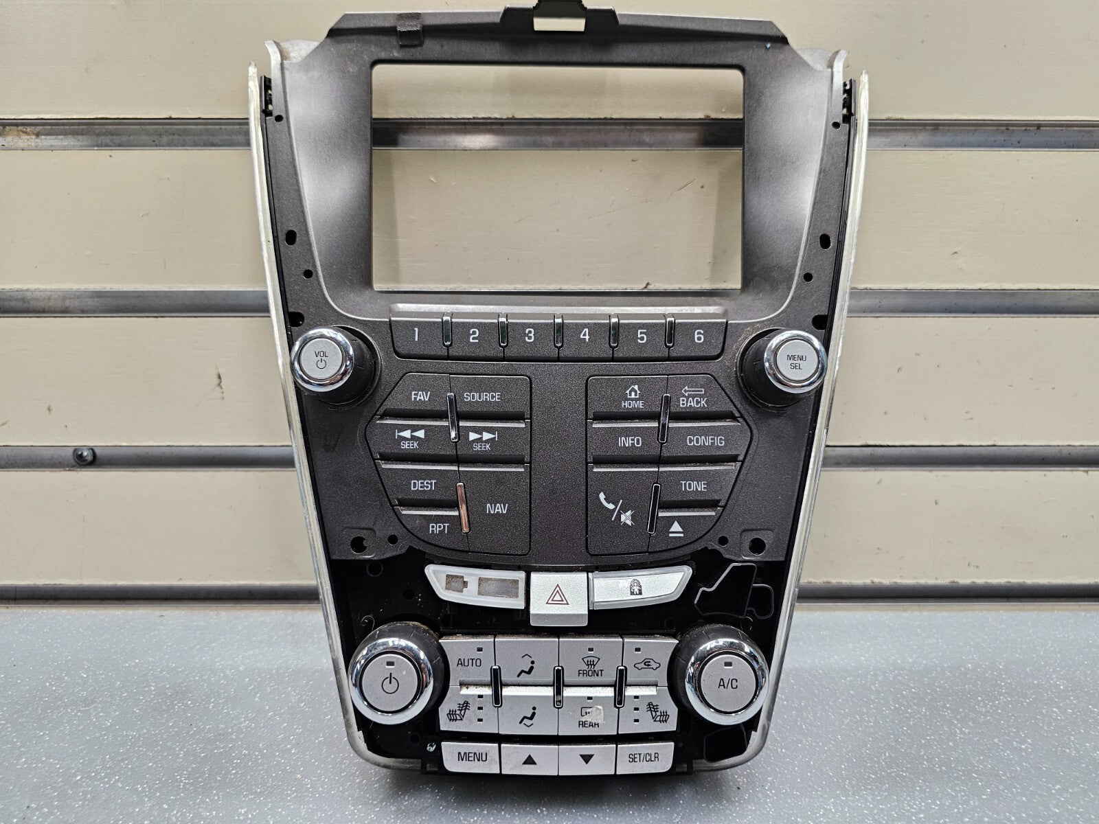 🔥12-15 Equinox Terrain Dash AM FM Radio Stereo Climate Control Trim Panel Bezel