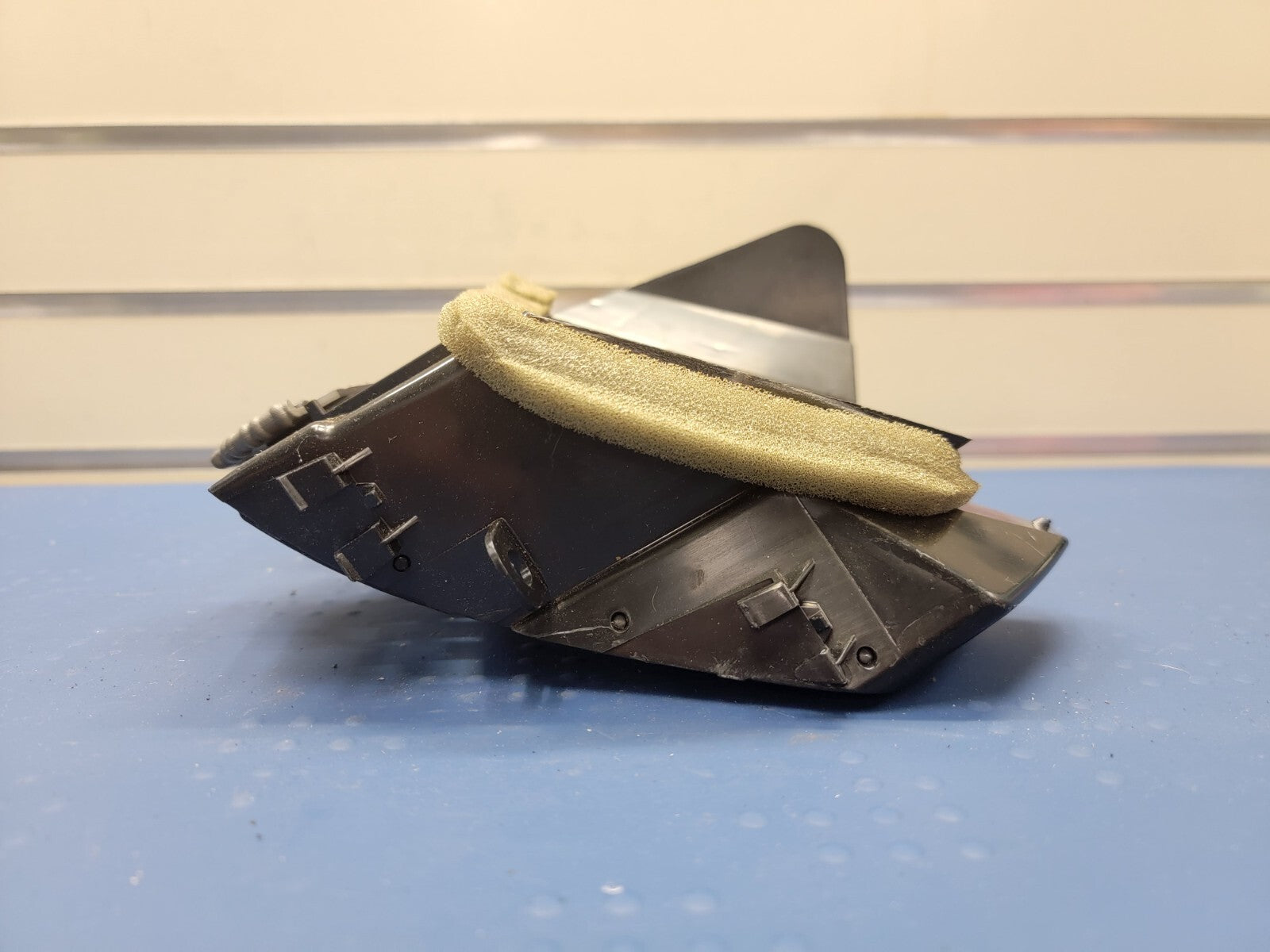 🔥2004-2008 Chevy Malibu Center Dash Vent Grey Gray OEM 22634937