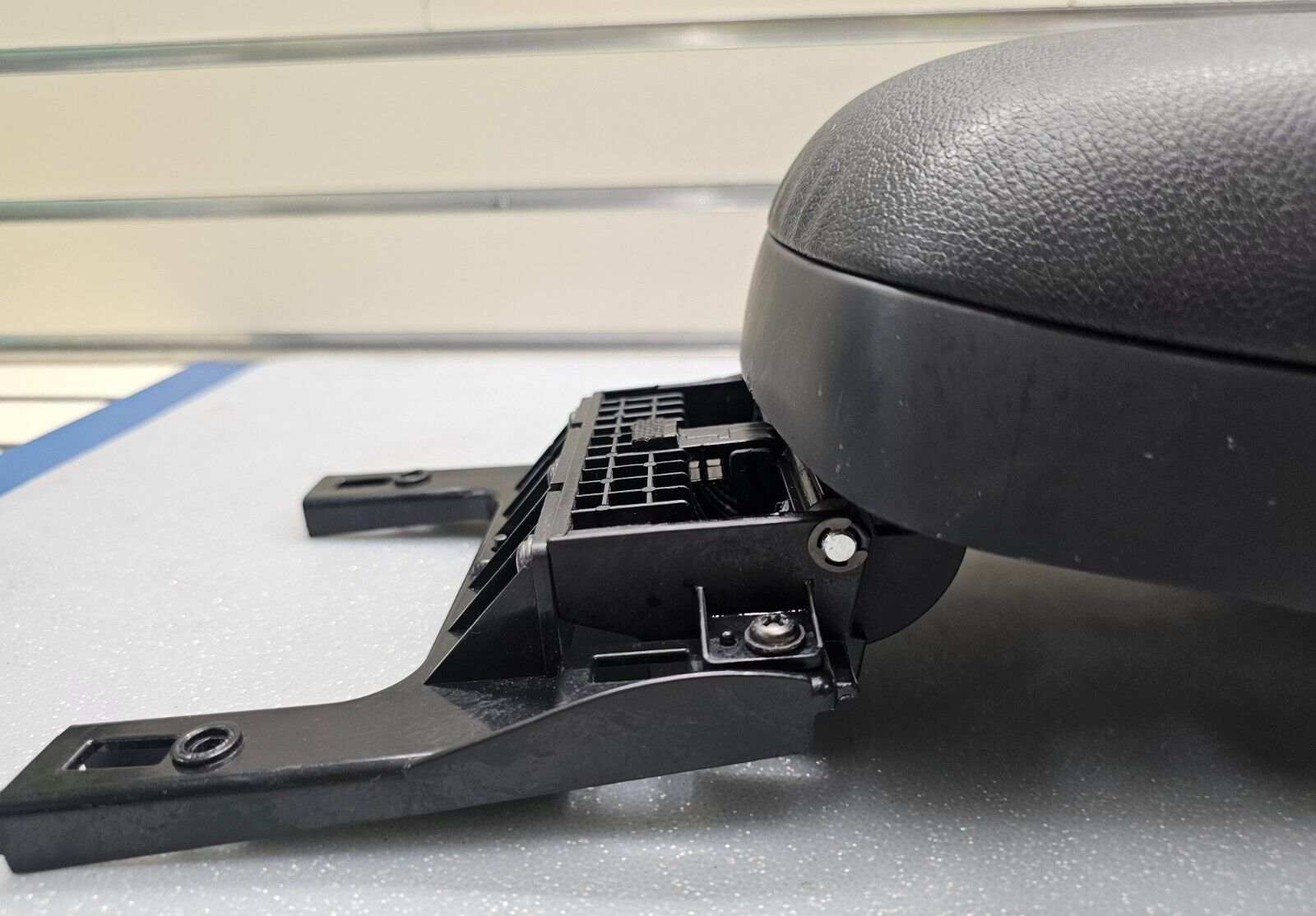 11-13 Hyundai Elantra Center Console Leather Armrest Lid Top Pad Assembly Black