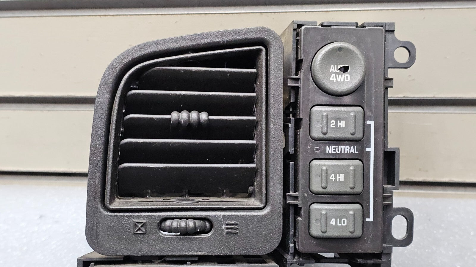 🔥99-06 Chevy Silverado Sierra Headlight Switch left Driver Air Vent Black HS19