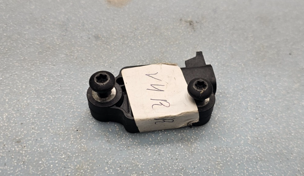 🔥2007-2008 Silverado Tahoe Sierra Escalade Side Sensor black OEM