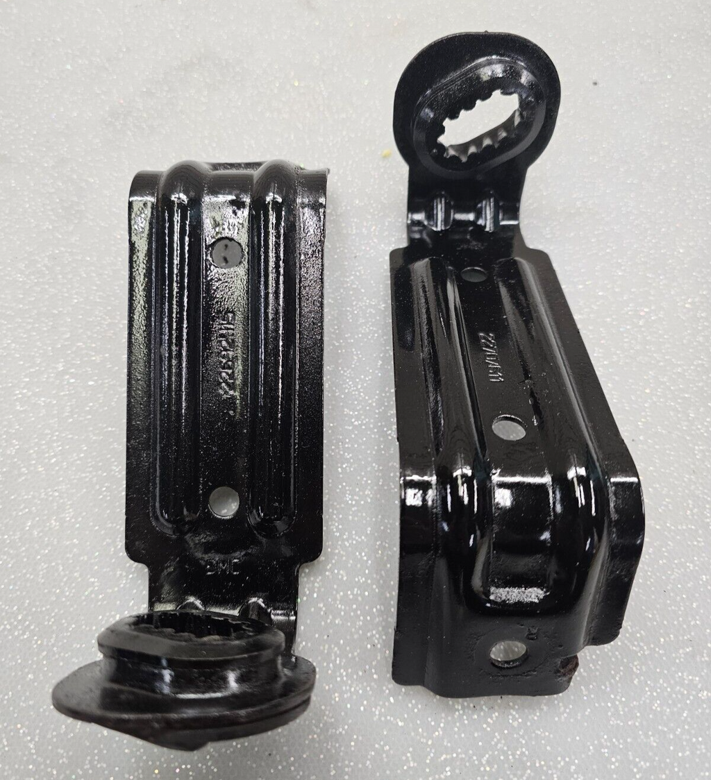 05-10 Chevy Cobalt Radiator Top Clamps LH/RH Pair Steel Engine Compartmnet OEM