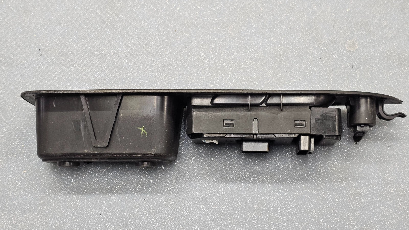 🔥08-12 Malibu 07-09 Aura Left Driver Master Power Window Switch Assembly Black