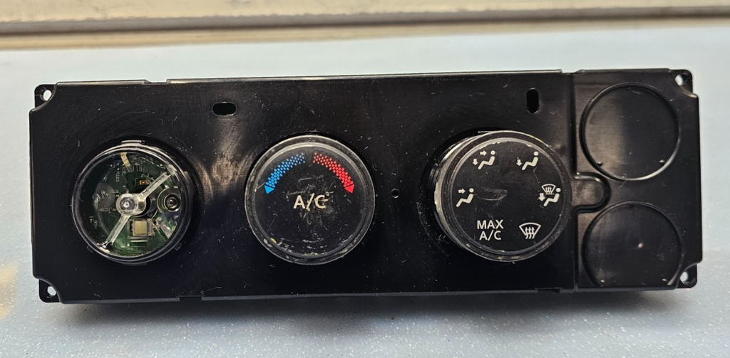 🔥04-05 NISSAN TITAN A/C AC HVAC HEATER CLIMATE TEMPERATURE CONTROL BLACK OEM