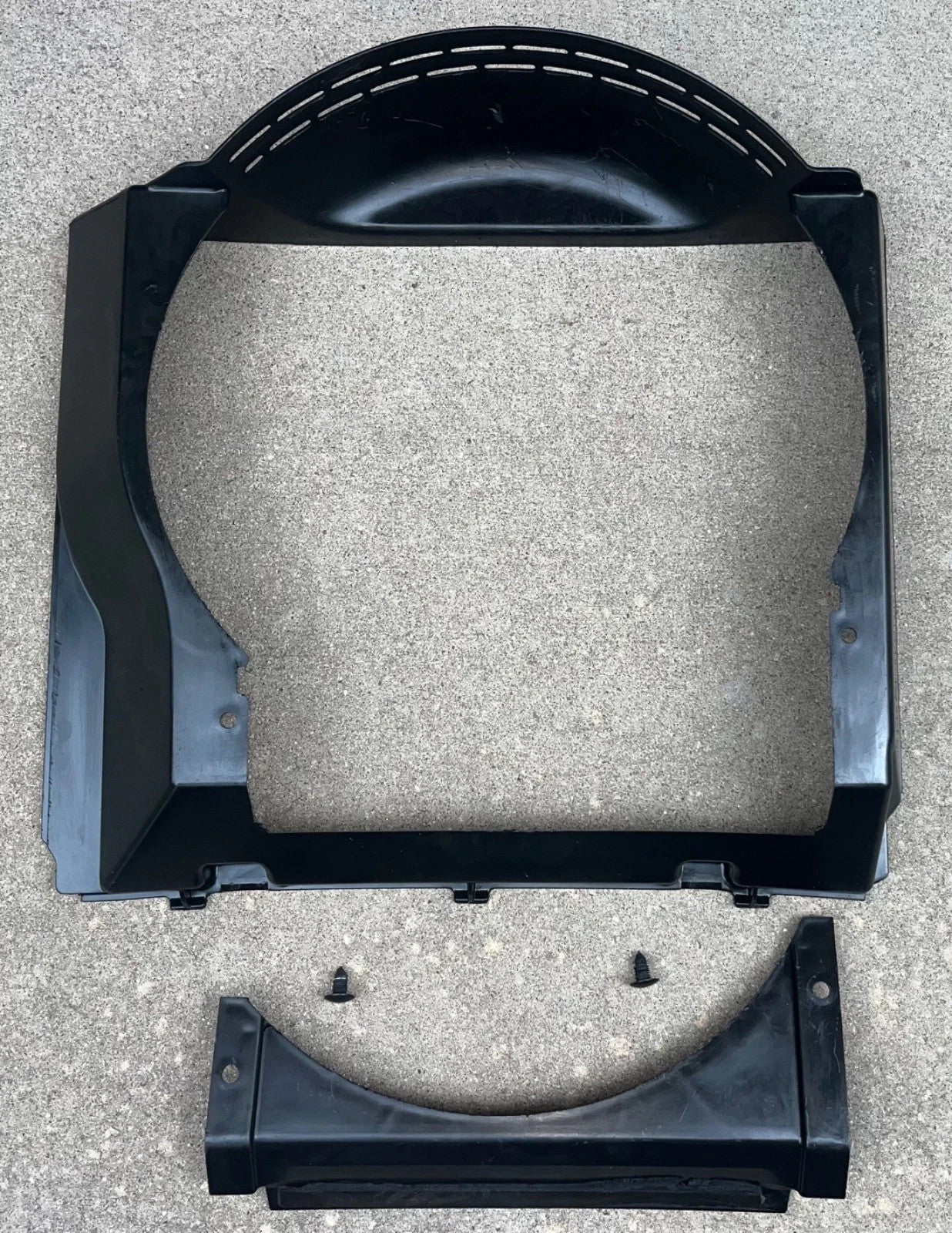 🔥93-98 Jeep Grand Cherokee ZJ Cooling Fan Radiator Shroud 5.2 V8 OEM