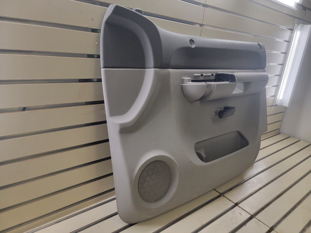 🔥07-09 Chevrolet Silverado GMC Sierra Door Panel right passenger side gray D19