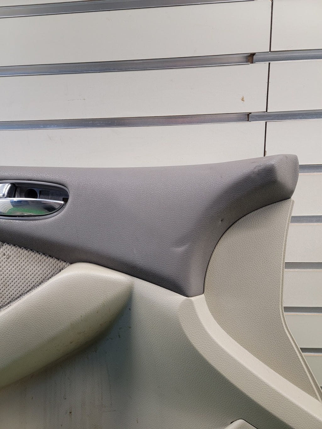 🔥2007-2012 Nissan Altima Left Driver Door Panel Trim Cover Handle OEM Gray