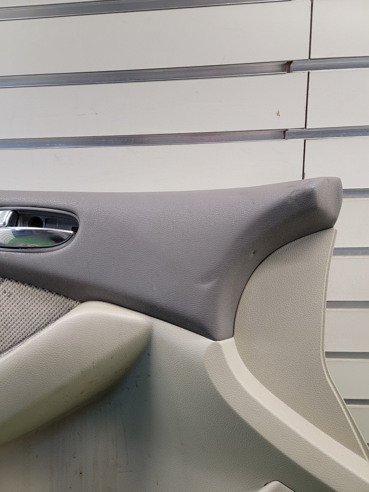 🔥2007-2012 Nissan Altima Left Driver Door Panel Trim Cover Handle OEM Gray
