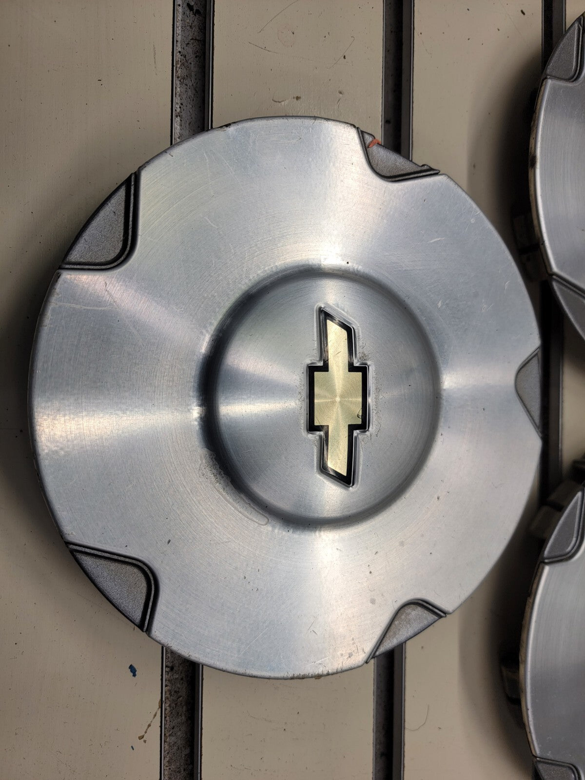 🔥 2002- 2006 CHEVROLET TRAILBLAZER WHEEL CENTER CAP  SILVER