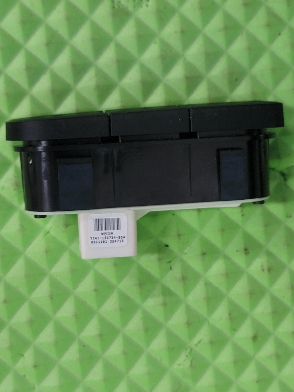 🔥2007-2010 Ford Edge Hazard Traction Off Switch SW33