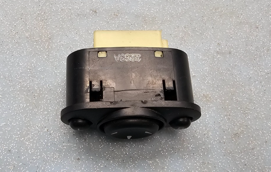 🔥01-05 Chrysler PT Cruiser Driver Master Power Mirror Control Switch Sebring