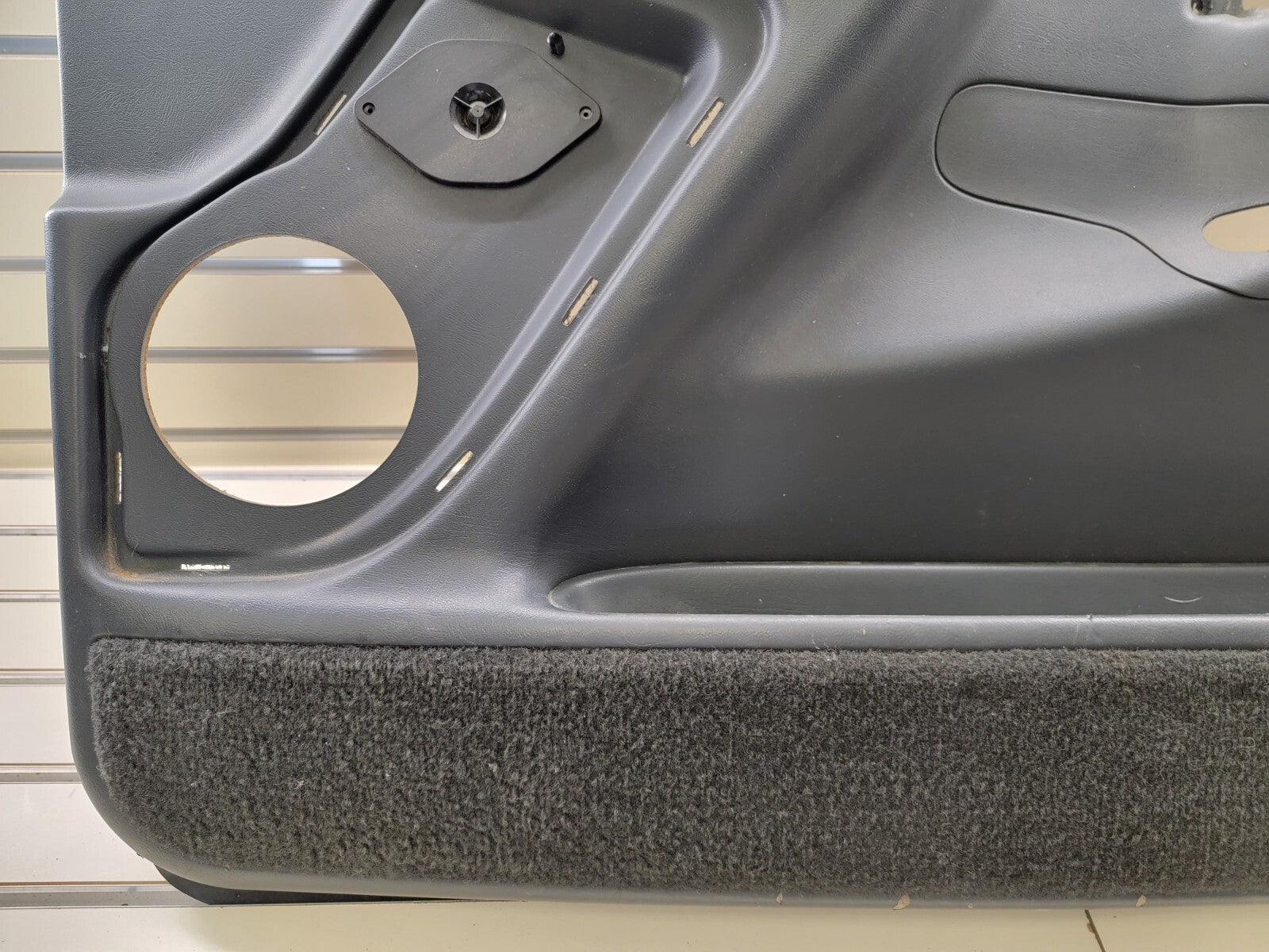 🔥1999-2002 Silverado SIERRA Door Panel Front RIGHT Passenger No Arm Graphite D4