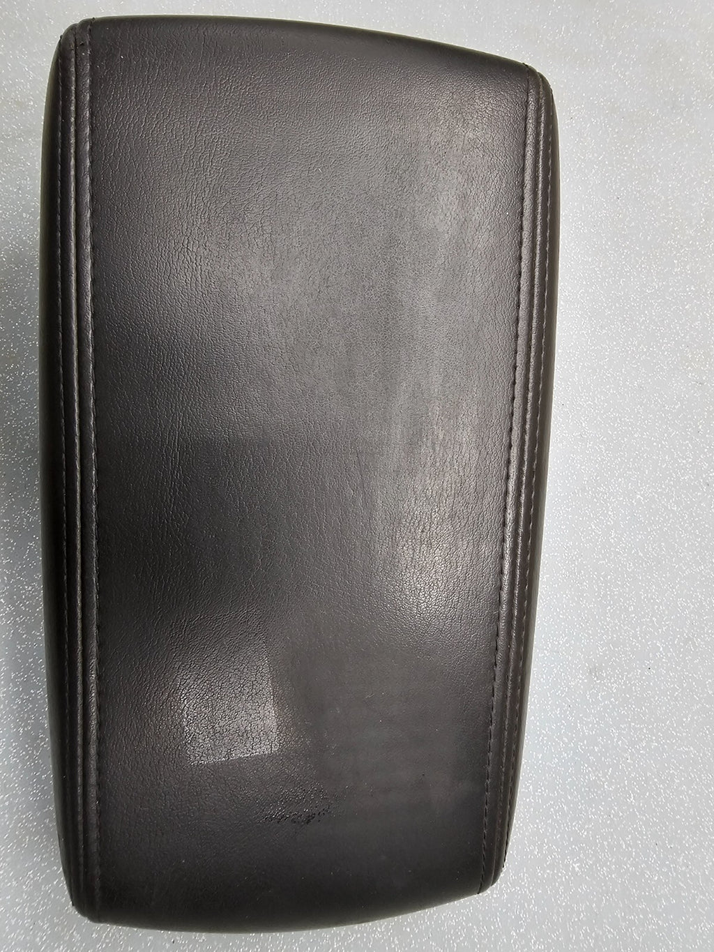 🔥06-13 CHEVY IMPALA CENTER CONSOLE ARMREST LID TOP COVER LEATHER ASSEMBLY BLACK