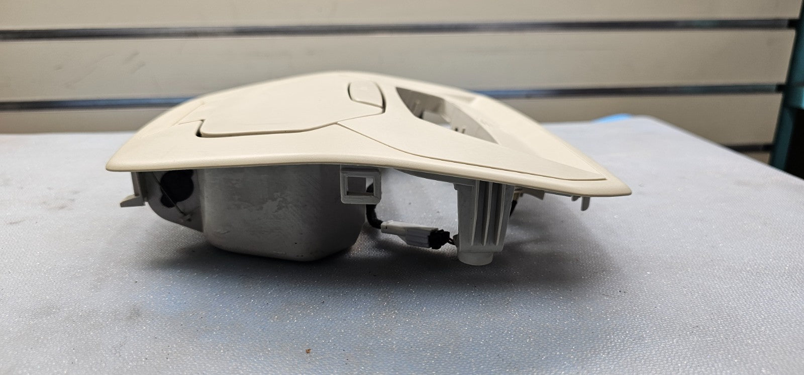 🔥2012-2018 Ford Focus Overhead Center Console Dome Lamp Light OEM Tan