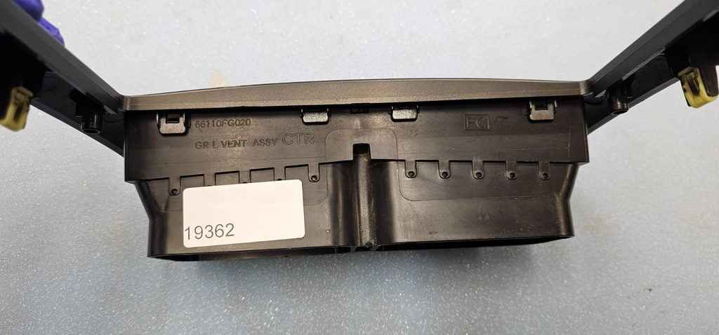 🔥2009-2013 Subaru Forester Center Dash Radio Bezel Trim With Air Vents OEM