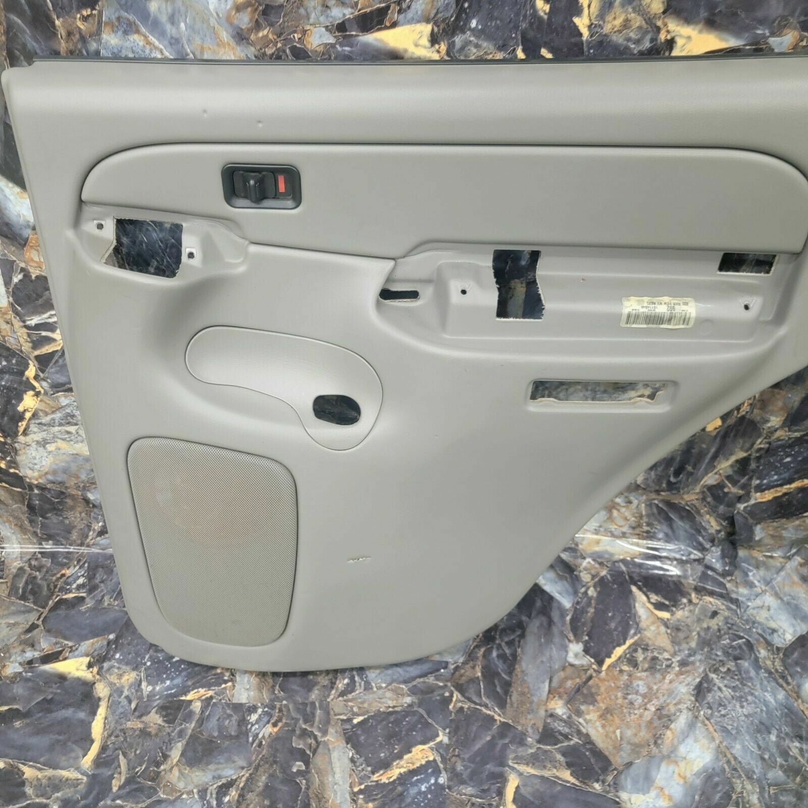 🔥99-06 Silverado SIERRA Door Panel Rear RIGHT /No Arm LIGHT GRAY auto H2 D7