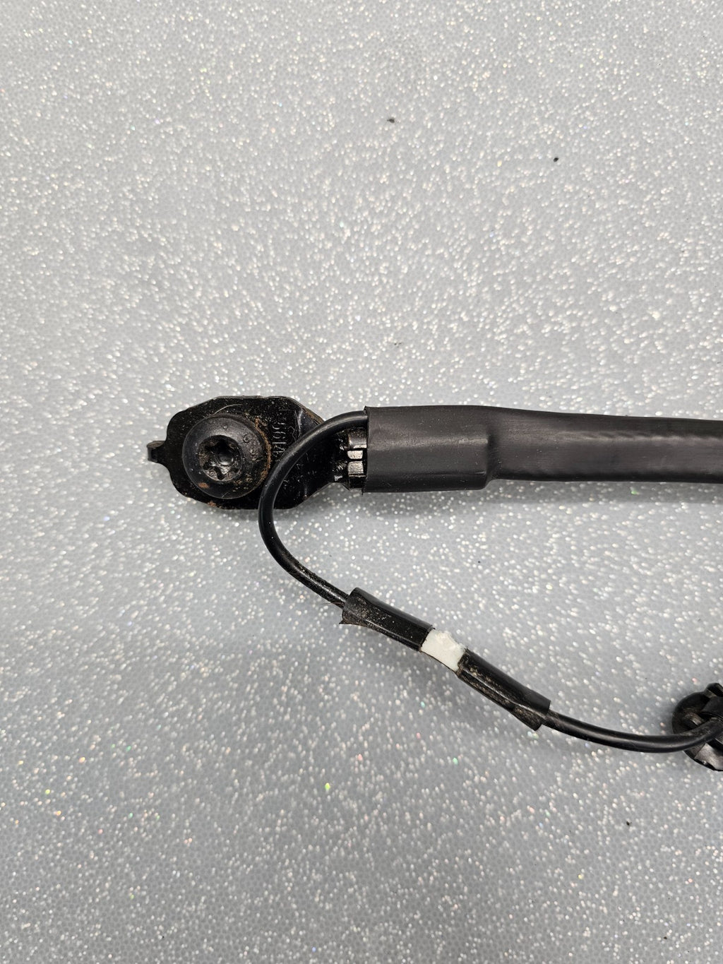 13-16 Ford Escape Driver Front Left Seatbelt Buckle Black /FE