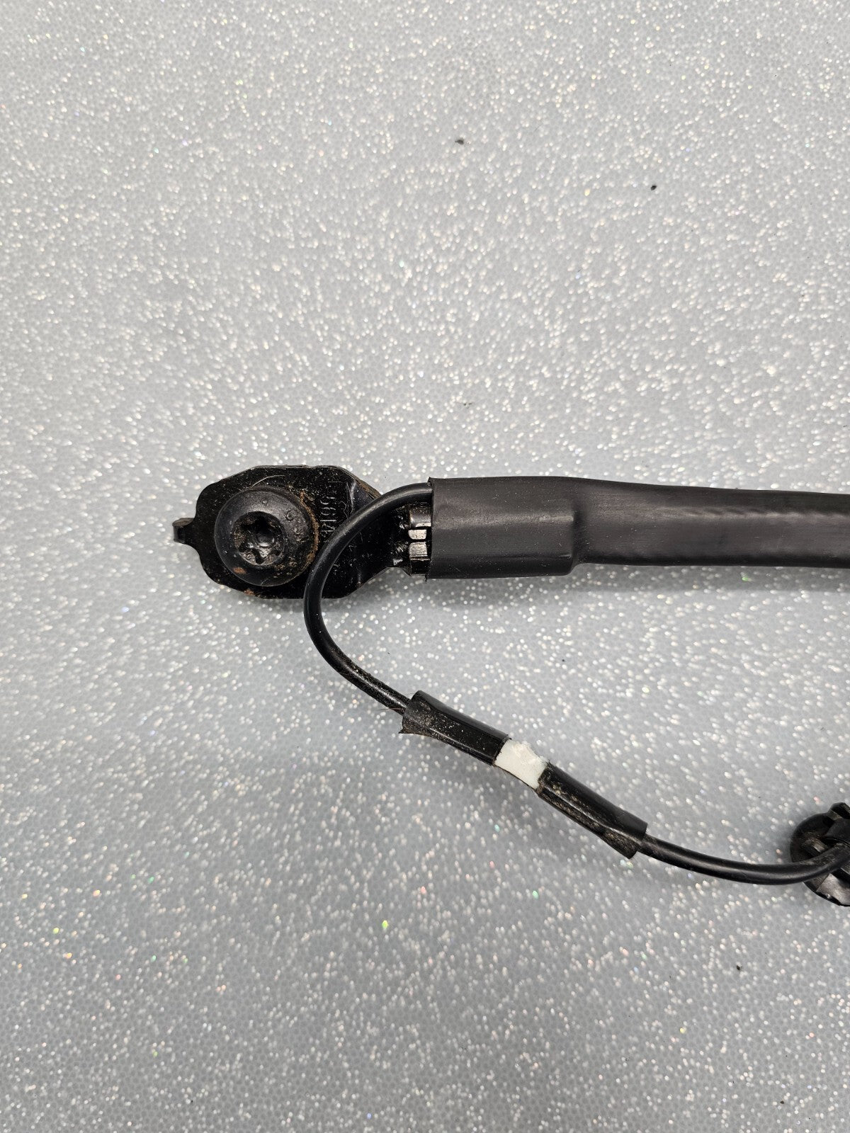 13-16 Ford Escape Driver Front Left Seatbelt Buckle Black /FE
