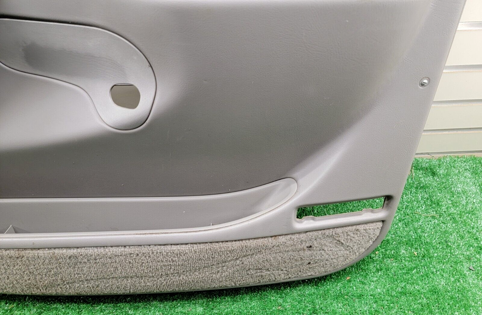 🔥99-02 Silverado SIERRA Door Panel Front Passenger /No Arm LIGHT Light GRAY D4