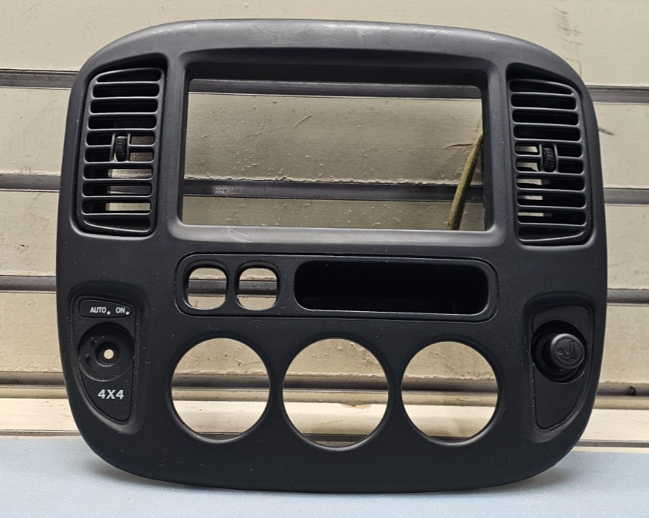 🔥2001-2007 FORD ESCAPE CENTER DASH RADIO A/C CLIMATE TRIM BEZEL BLACK OEM