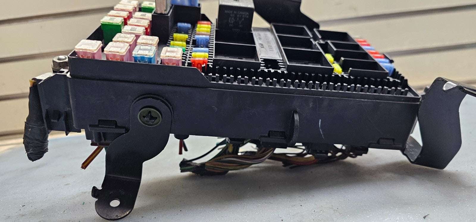 🔥05-07 FORD F250 F350 SUPERDUTY FUSE JUNCTION RELAY MODULE  BOX INTEGRATED