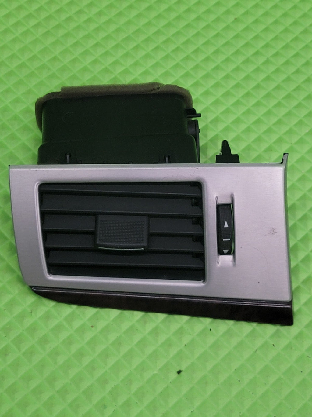 🔥2007-2013 CADILLAC ESCALADE DASH DRIVER LEFT SIDE AIR VENT