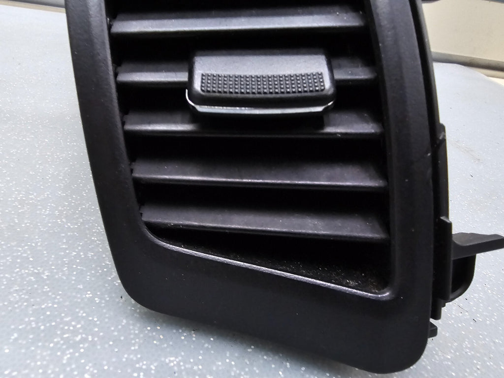 11-13 Kia Sorento Dash Left AC Heater Filter Air Vent Duct Assembly Grille Black