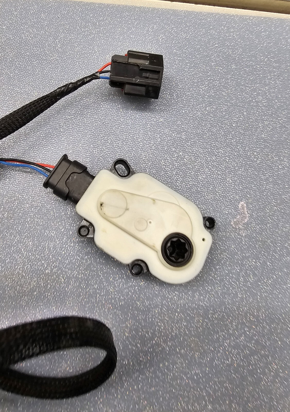 🔥2013-2016 Ford Fusion/Focus Grille Active Shutter Motor Actuator Genuine OEM