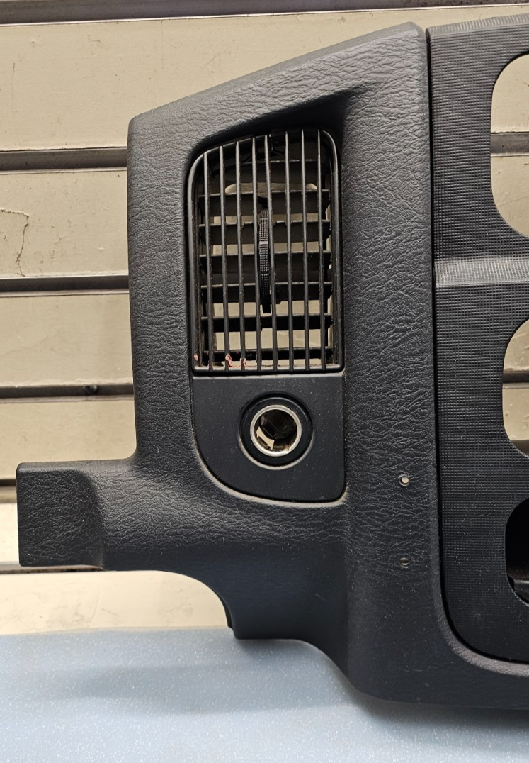 🔥02-05 Dodge RAM Dash RADIO Bezel Climate Trim Panel   Vents Storage BLACK B10