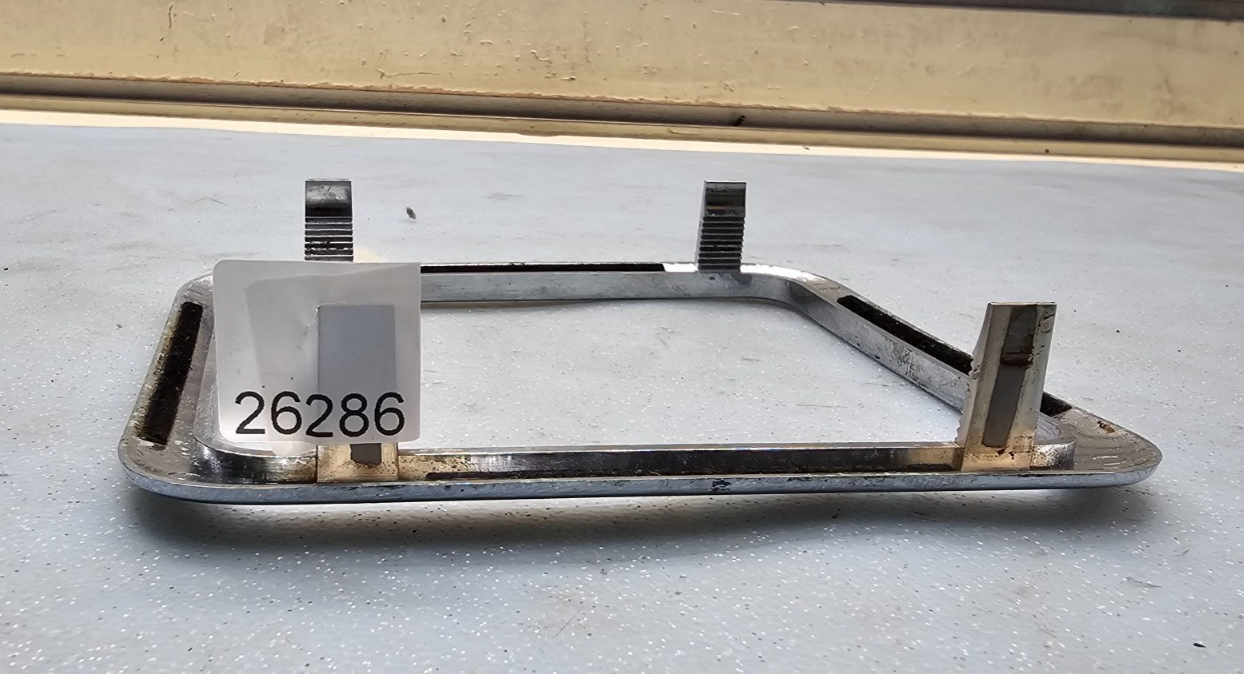 🔥2004-2008 Chrysler Pacifica Floor Shift Shifter Bezel Trim Silver OEM