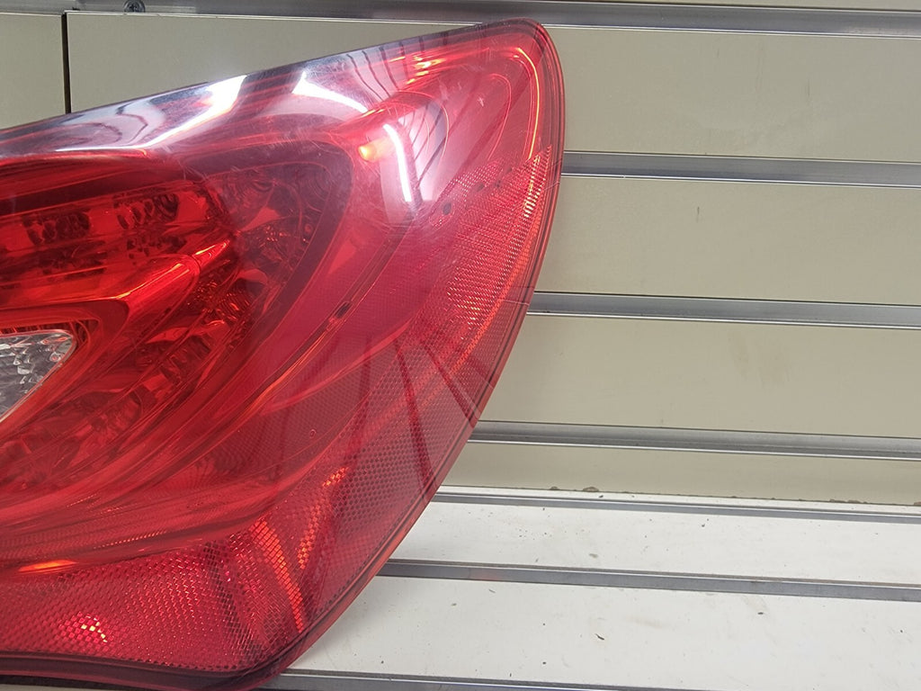 🔥2011 - 2014 Chrysler 200 Tail Light taillight tail lamp passenger side right