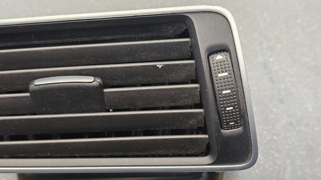🔥16-19 VW PASSAT DASH RIGHT PASSENGER AC A/C AIR VENT HEATER PANEL BLACK/SILVER