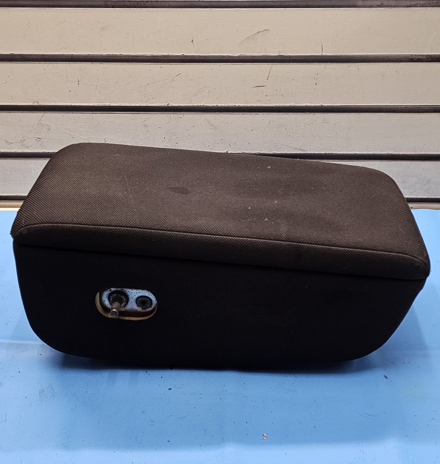 🔥98-04 Ford RANGER Center Console Jump Seat ARMREST Lid BLACK JS2