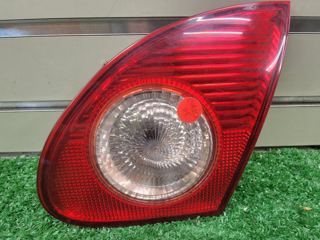 🔥03-08 Toyota Corolla Left Driver Side Tail Light Lamp Assembly Chrome Mounted