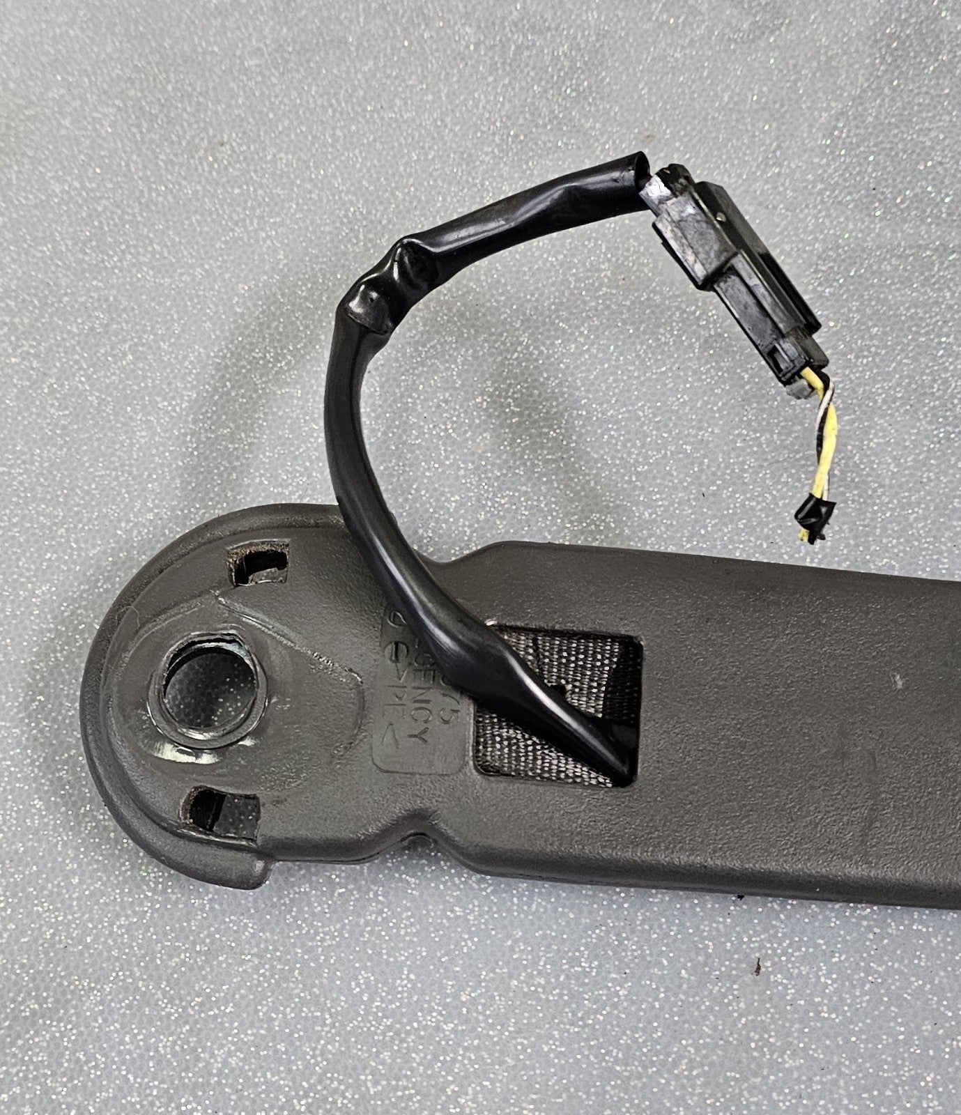 🔥03-06 Tahoe Yukon Sierra Silverado Front Seat Belt Buckle Black