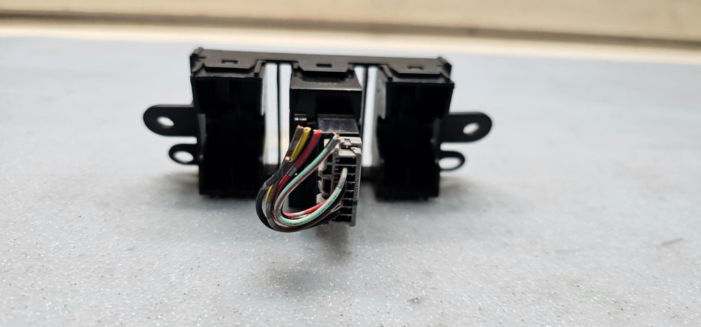 🔥04-11 NISSAN TITAN ARMADA DASH TOW MODE POWER SWITCH BUTTON ASSEMBLY BLACK OEM