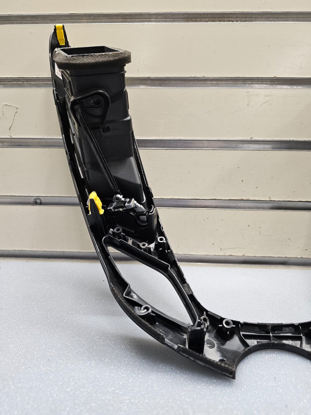 🔥12-17 Veloster Center Dash AM FM Radio Stereo Display Trim Bezel Panel Black