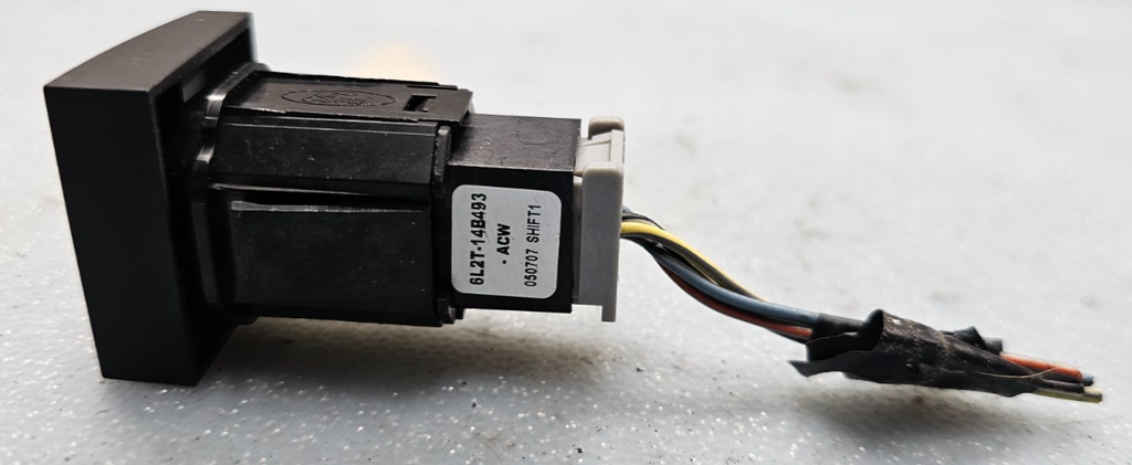 🔥06-10 Ford Explorer Traction Control Switch Push Button Assembly Black OEM