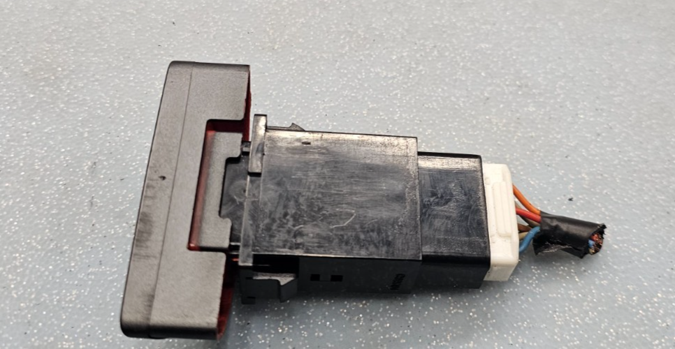 🔥10-11 Kia Soul Hazard Flasher Emergency Light Control Switch Button Assembly