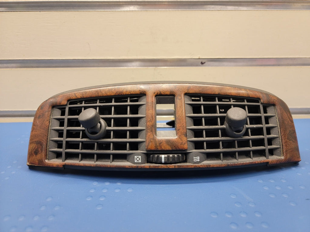 2003-2007 CADILLAC CTS CENTER DASH DUAL AIR VENT TRIM WOODGRAIN TRIM