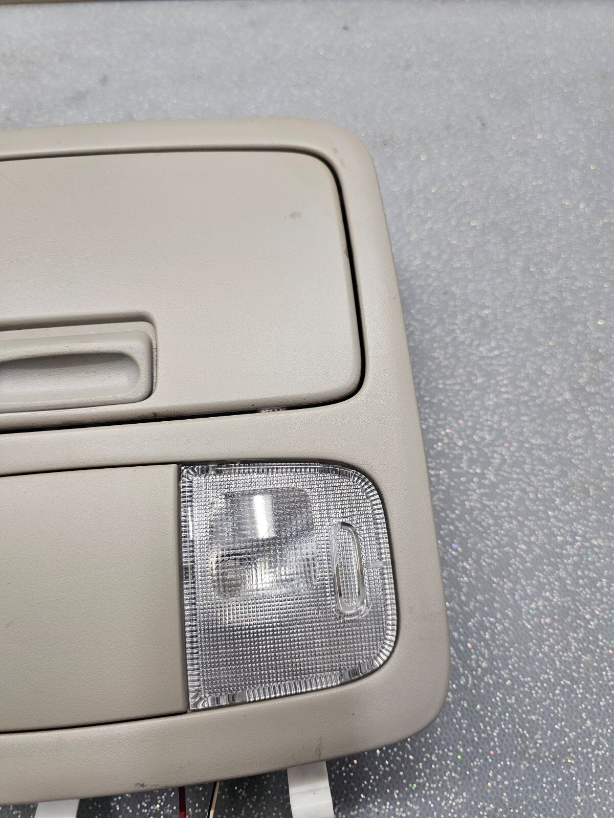 🔥02-06 Toyota CAMRY 4RUNNER Overhead Console DOME Light🔴Storage GRAY 012