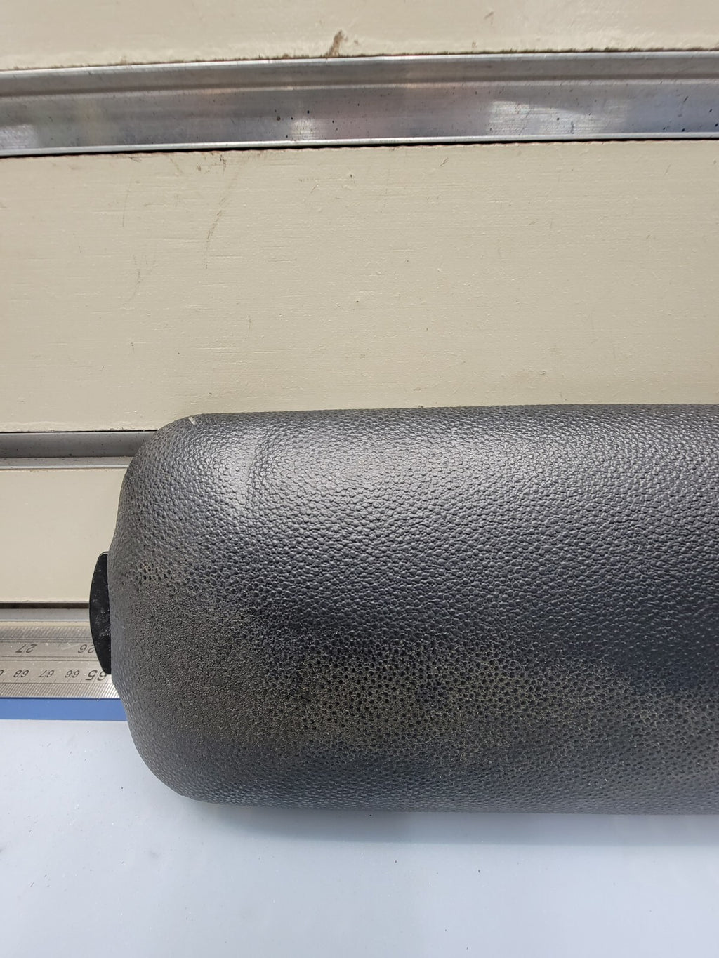 🔥2008-2011 FORD FIESTA Boomerang Center Console Lid Arm Rest BLACK