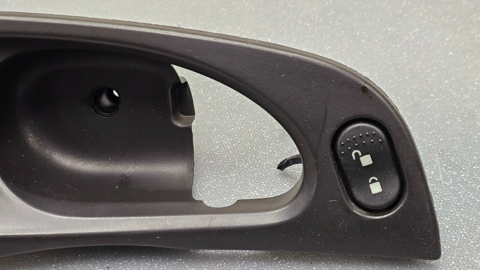 🔥00-07 Ford Focus Front Right Passenger Door Window Control Switch Lock Black