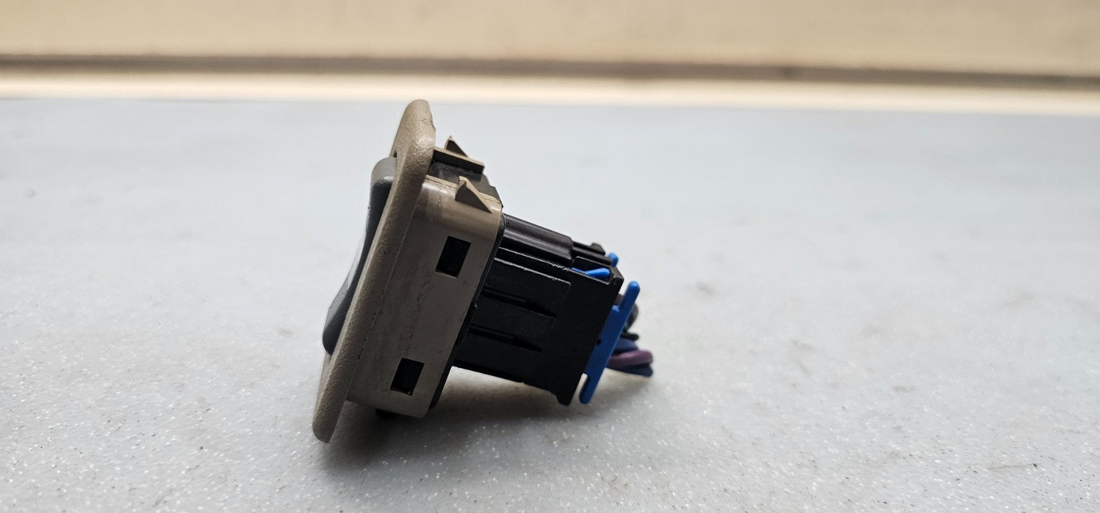 🔥95-00 Chevy Tahoe Yukon C/K Rear Left/Right Power Window Door Switch Lock Tan