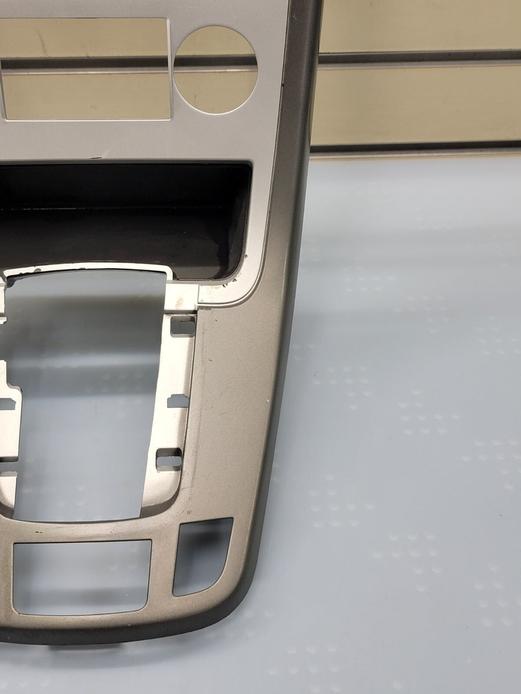 07-09 Chevrolet Equinox Center Dash Radio Climate Bezel Surround Trim silver
