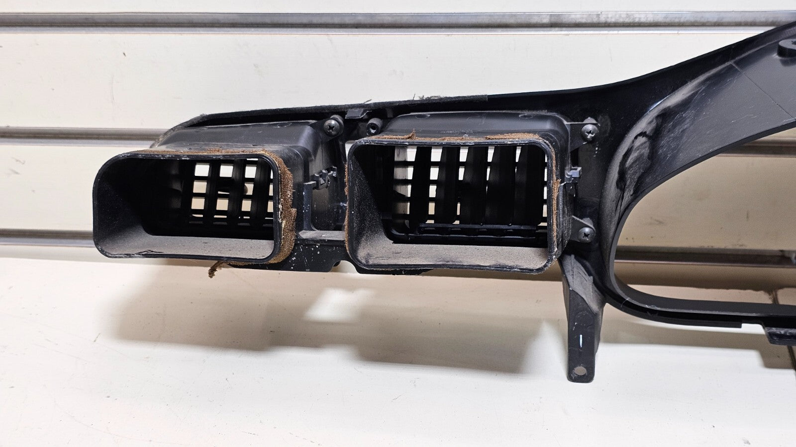 🔥00-04 Subaru Legacy Outback Speedometer Instrument Cluster Dash Bezel Air Vent