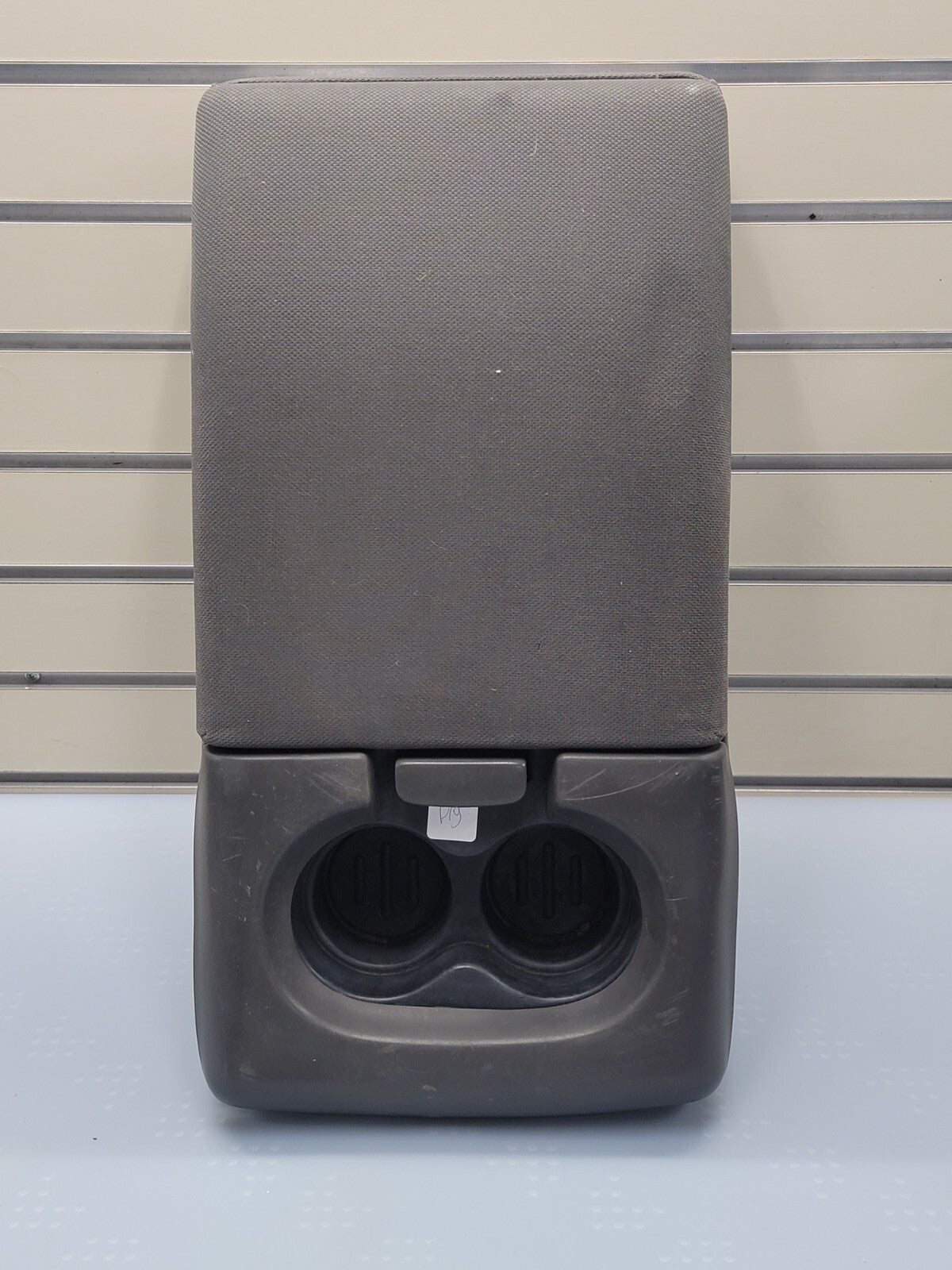 04-08 Ford F-150 Jump Seat Center Console Armrest CupHolder Cloth dark gray JS1