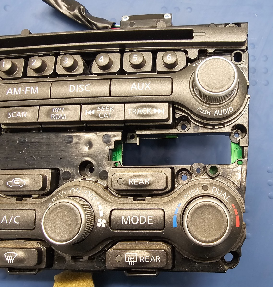 🔥13-17 PATHFINDER DASH RADIO AM-FM STEREO DISPLAY AUDIO AC A/C CLIMATE CONTROL