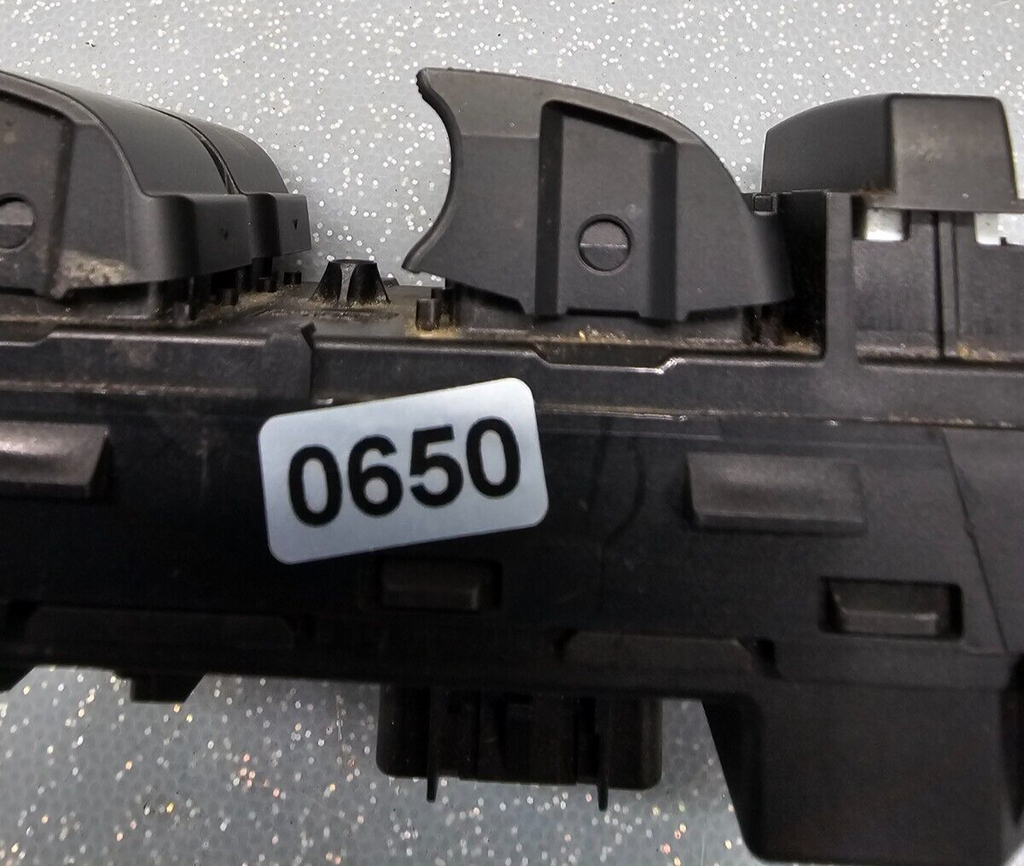 07-13 SILVERADO SIERRA LEFT DRIVER MASTER POWER WINDOW SWITCH ASSEMBLY OEM WS47